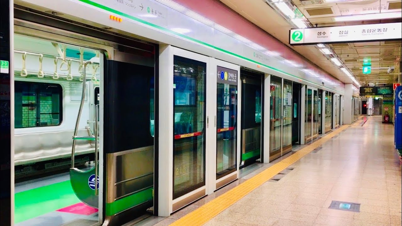 서울지하철 1호선·2호선 신설동역 발차 / Seoul Line1,2 Sinseol-dong station