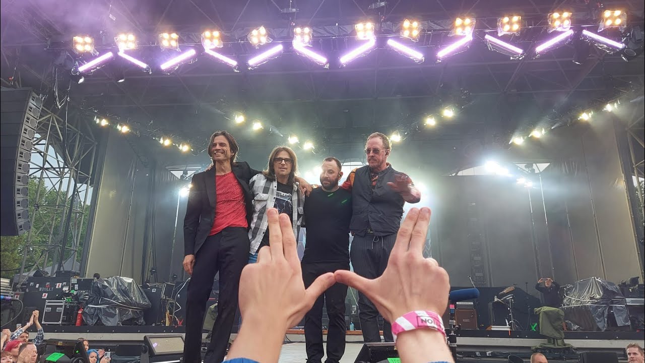 Weezer - I just threw out the love of my dreams / live Wuhlheide Berlin 01.06.22