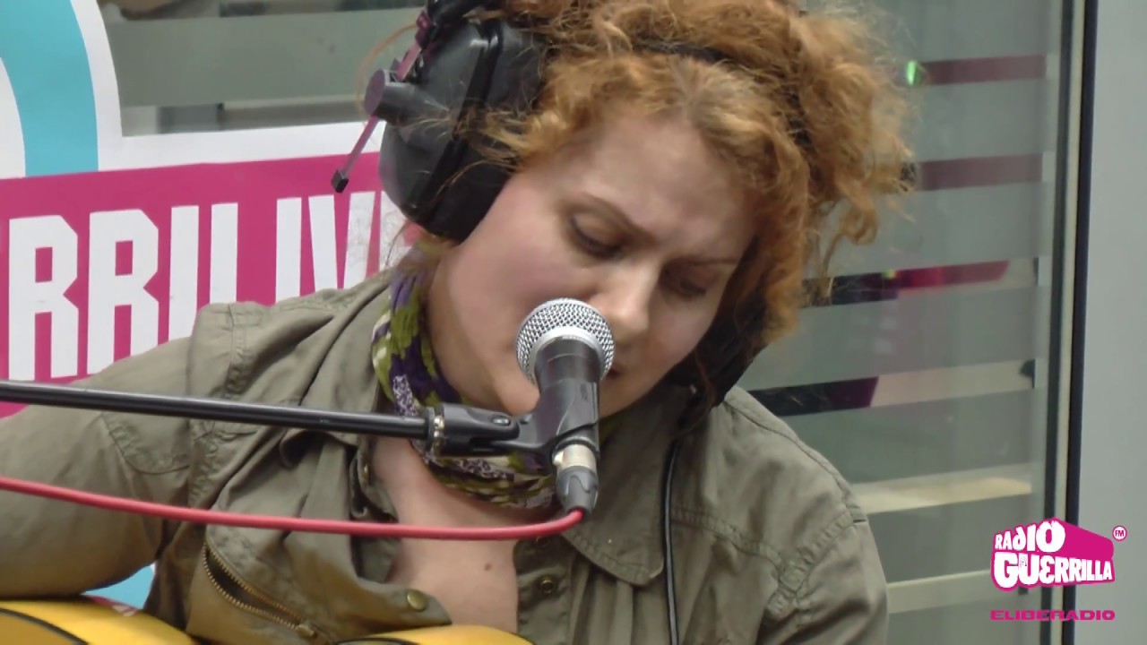 MARIA RADUCANU - Trenule, masina mica.