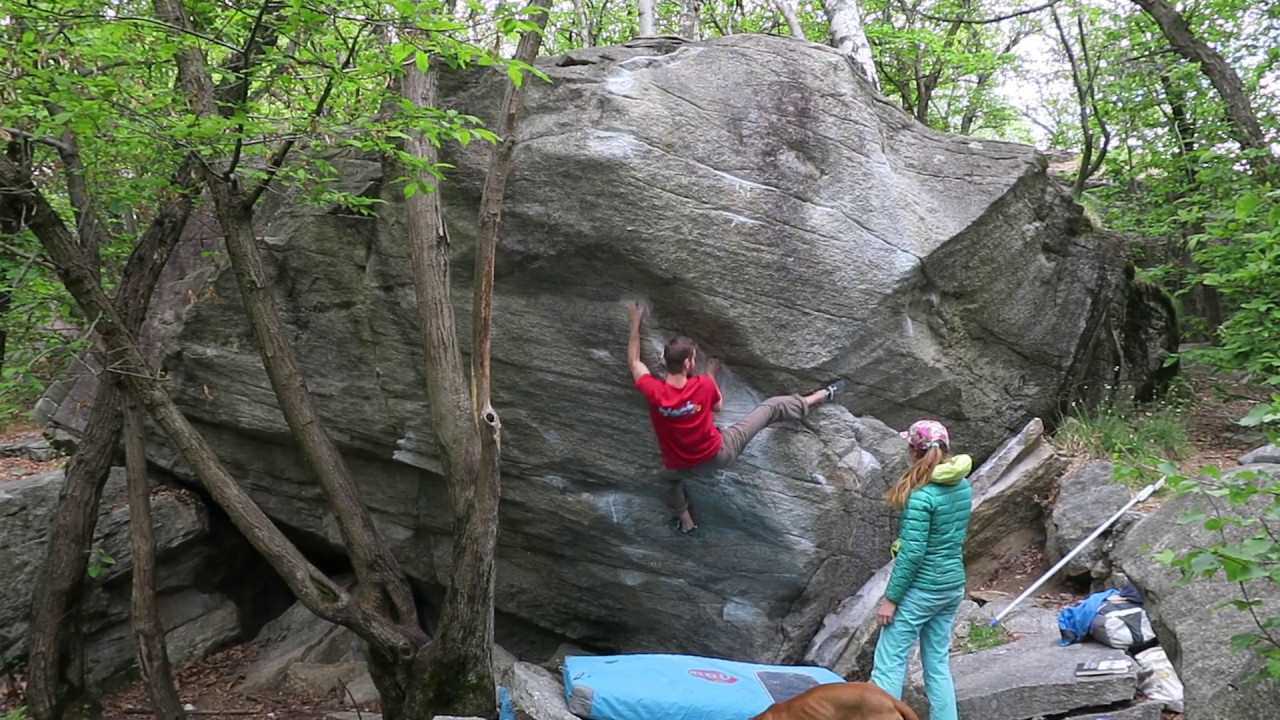 Le Pilier 8A - Les Doigts Verts / Chironico