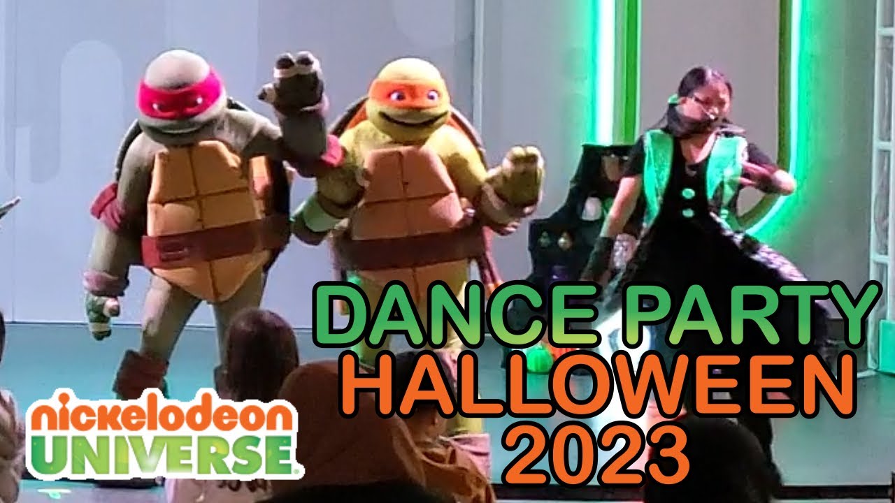 RAPHAEL from TMNT finally agreed to do a Halloween DANCE PARTY! Mikey joined in on the fun too :)