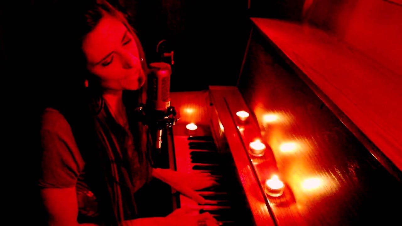 Aruna - Reason To Believe (Red Room Sessions Official Video)