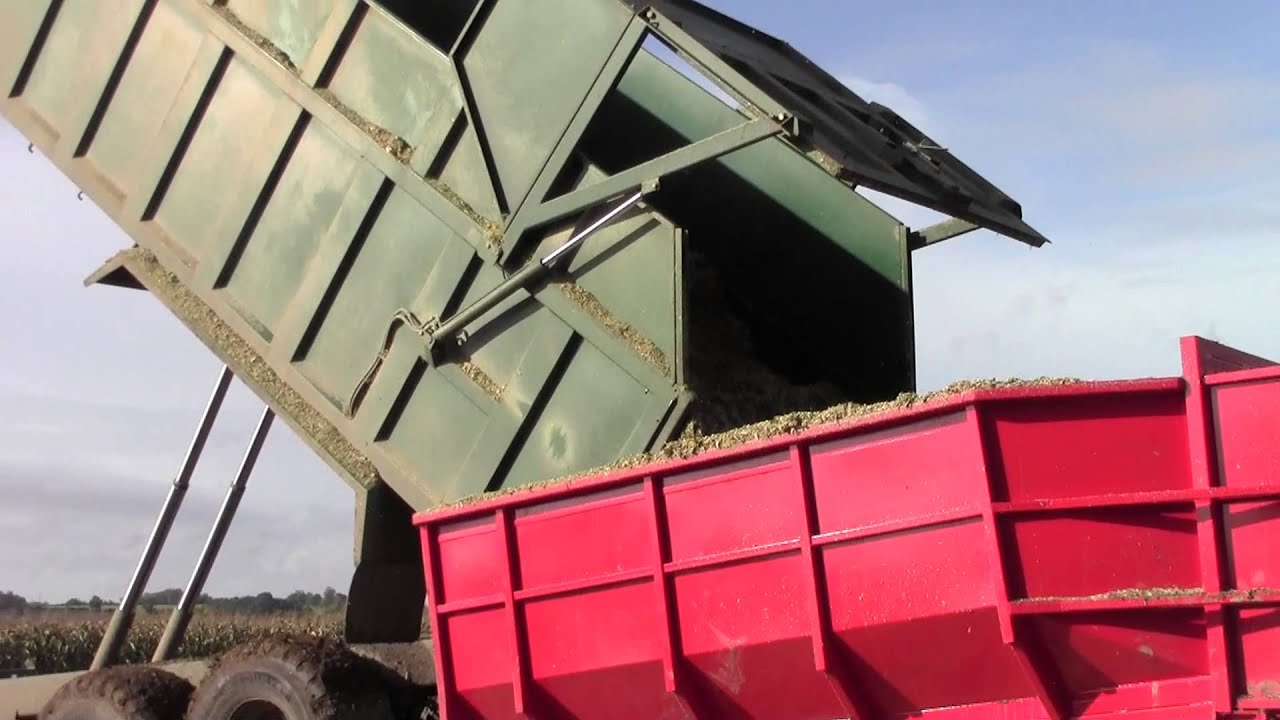 JW Fabrication Silage Conveyor