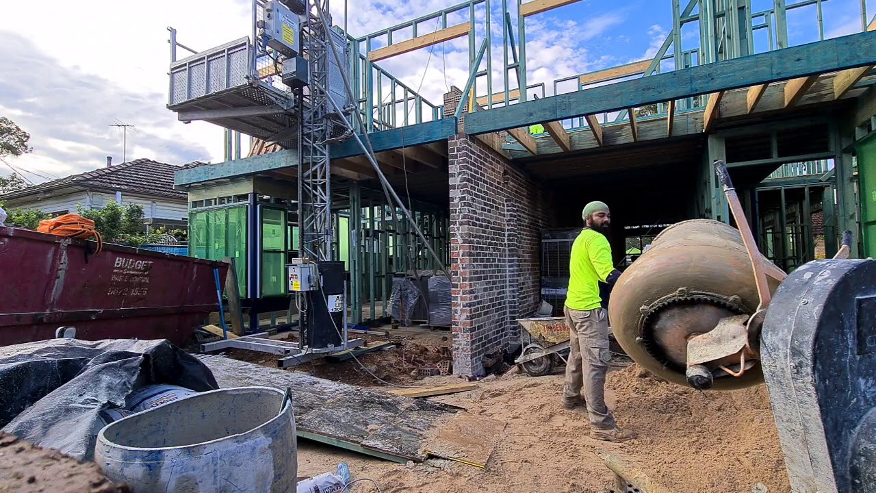 Australia   work with bricklayer  stay strong