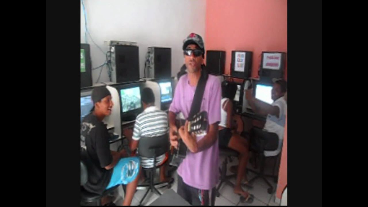 Vendedor de balas na lan house