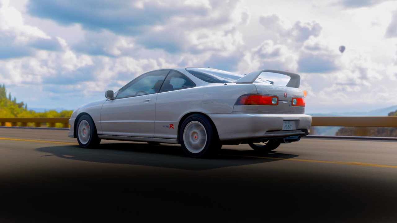 FH5 Drives 2001 Acura Integra Type R