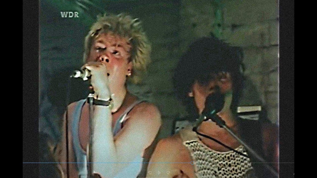 ARTLESS   live 1981