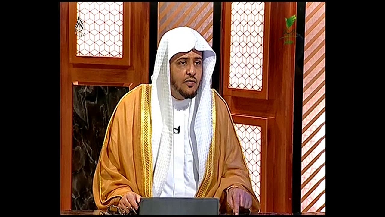 المغترب يخرج زكاة الفطر في بلده أم في محل إقامته