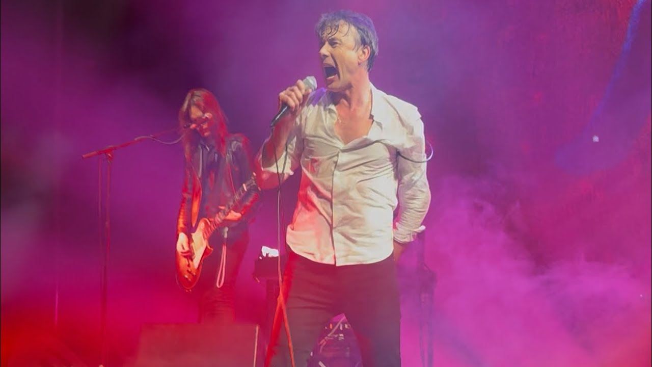 Suede - Beautiful Ones - (Live in Brussels - Belgium) 19 - 12/03/26 