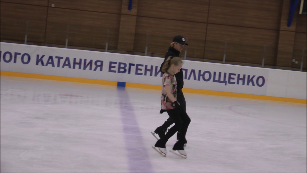 Евгений Плющенко,Варя Курносенко и милейшие Саша Плющенко и Ева Бурунова.Академия Плющенко апр 2017