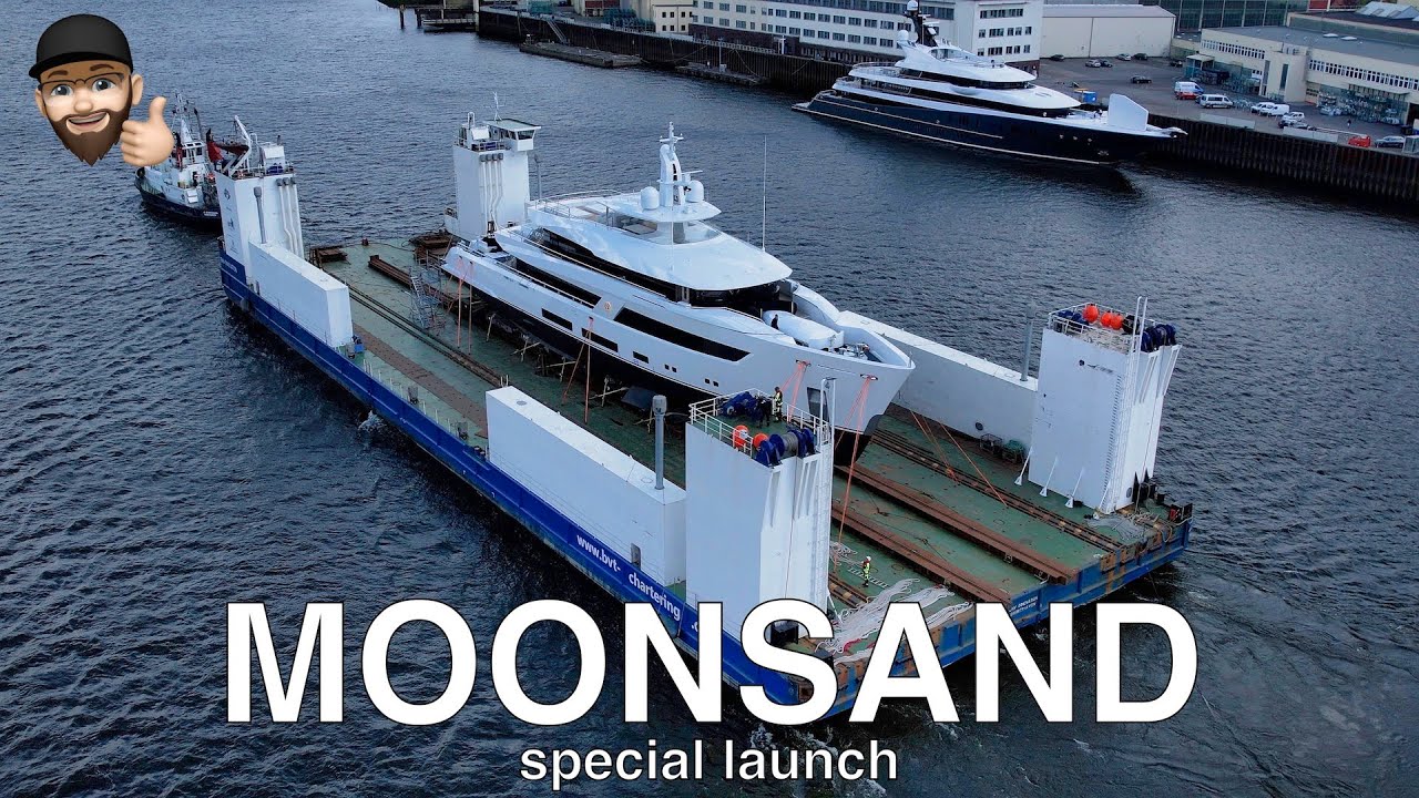 Yacht MOON SAND special re-launch with help of pontoon BHV Innovation