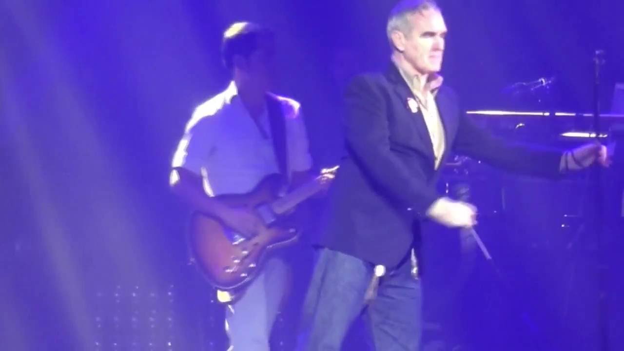 Morrissey - 01. Suedehead (Flow Festival, Helsinki, 13.08.16)