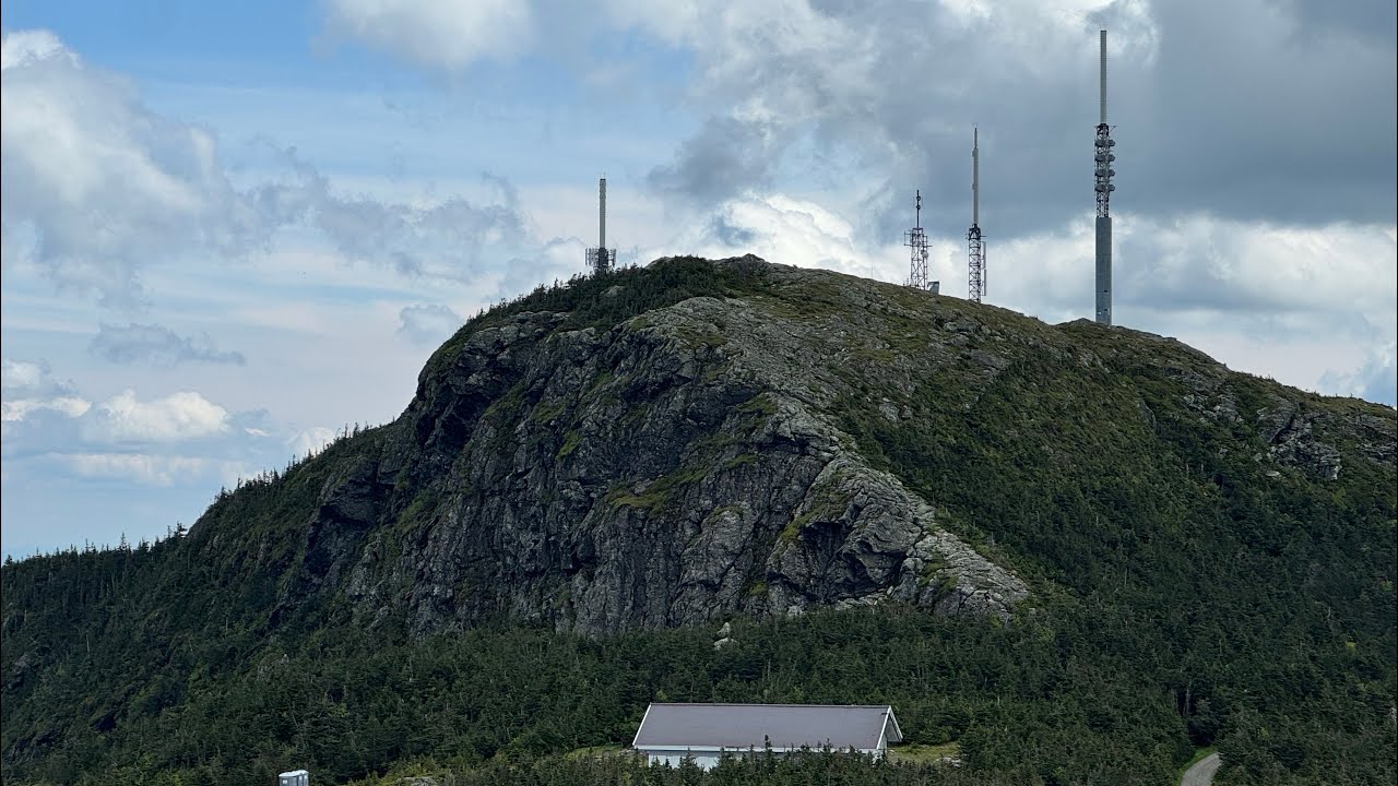 This SECRET 4000-Footer is HIDDEN in Plain Sight (The Nose of Mount Mansfield)