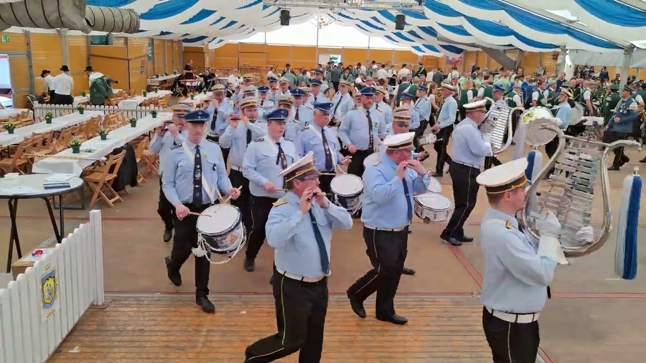 100 Jahre Tambourcorps Sandhasen Neuenhausen Einmarsch ins Festzelt