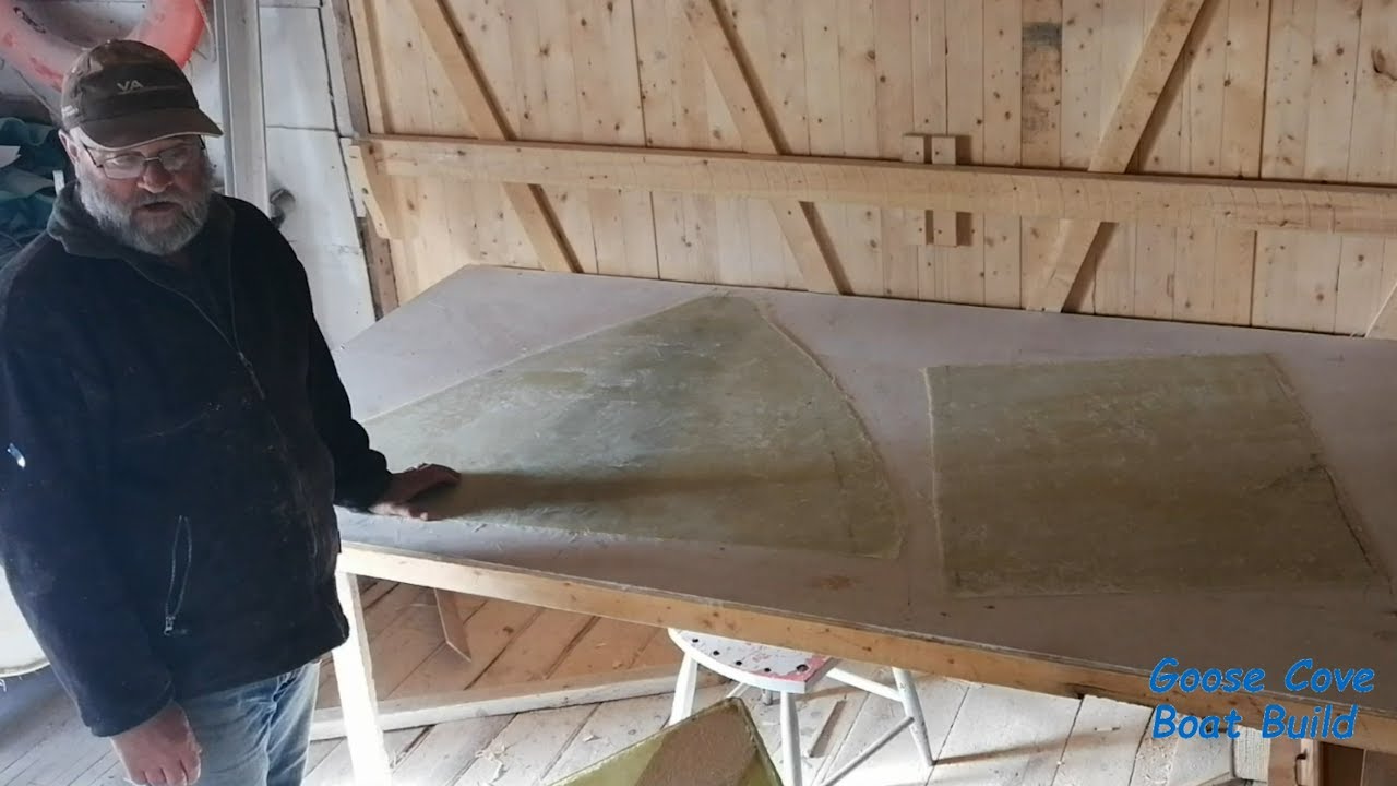 Making fiberglass panels