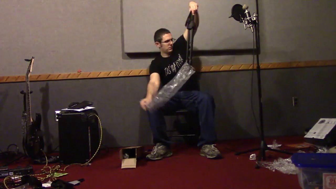 Gator Frameworks bass drum / amp tripod mic stand unboxing and first impressions