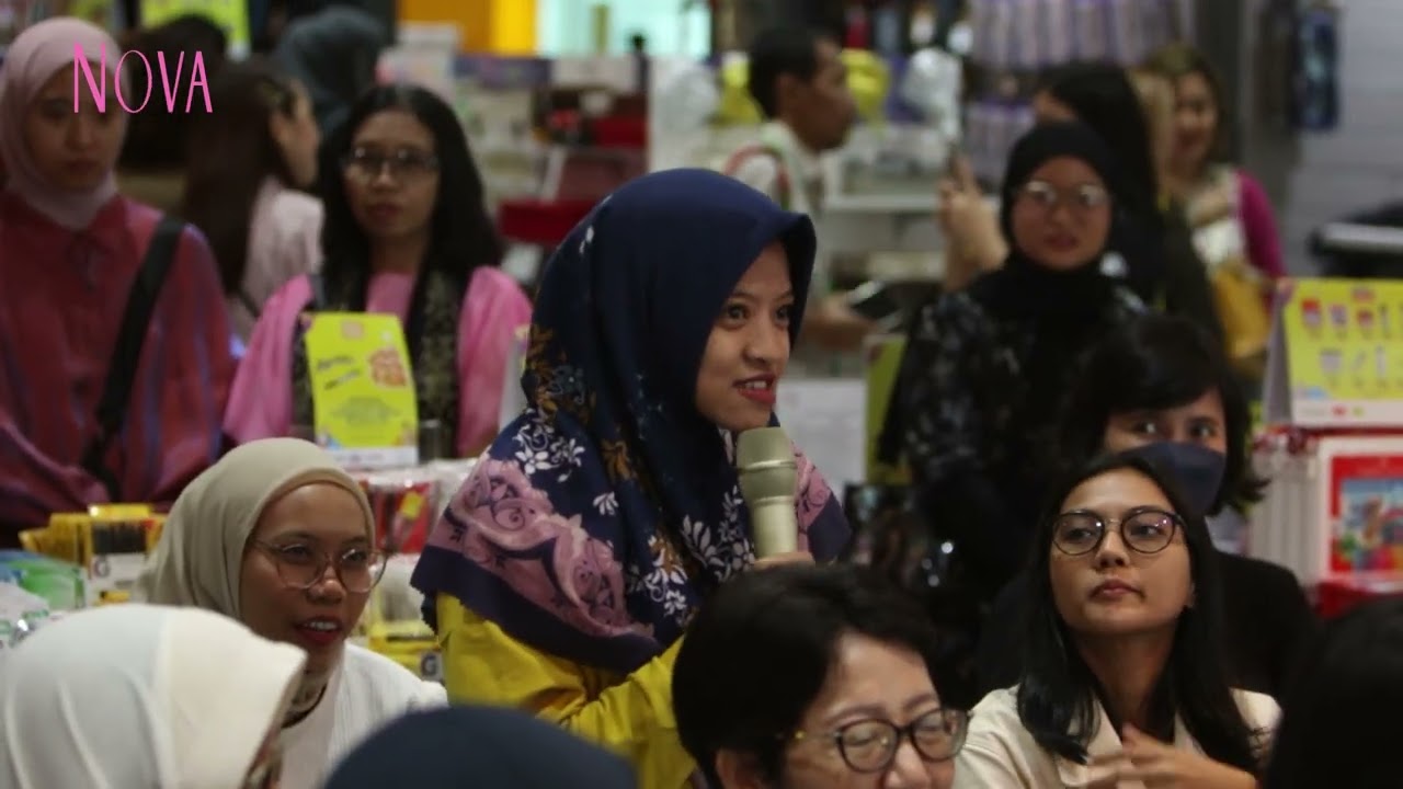 Luncurkan Buku dari Rubrik Tabloid NOVA, Buku 
