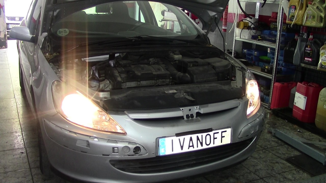 Peugeot 307  Постоянно горит ближний свет