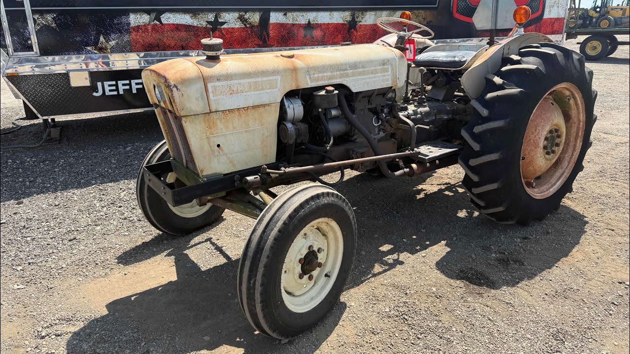 Lot 1246 August 2025 - 1969 David Brown 780 Selectamatic Tractor