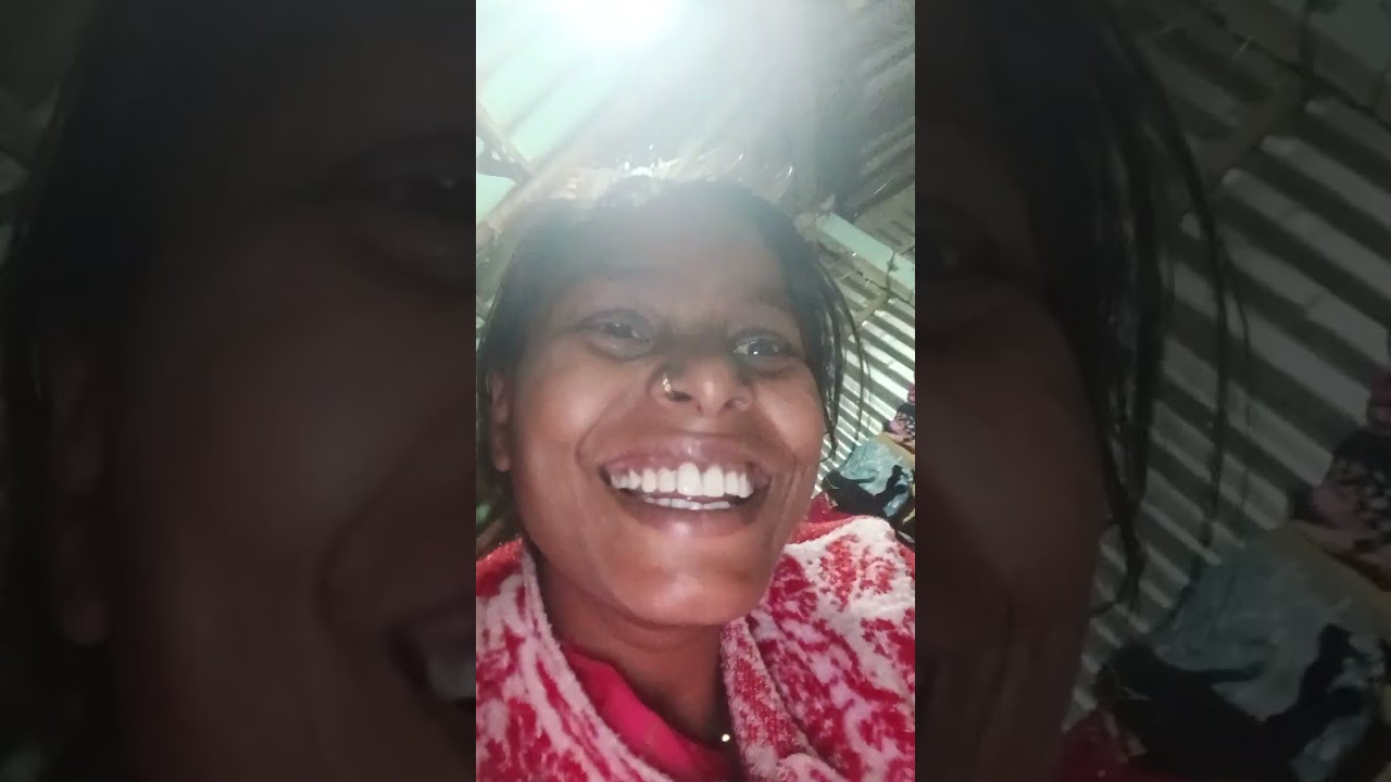 आज अपने बच्चों से घर पर ही पढ़ा रहे हैं