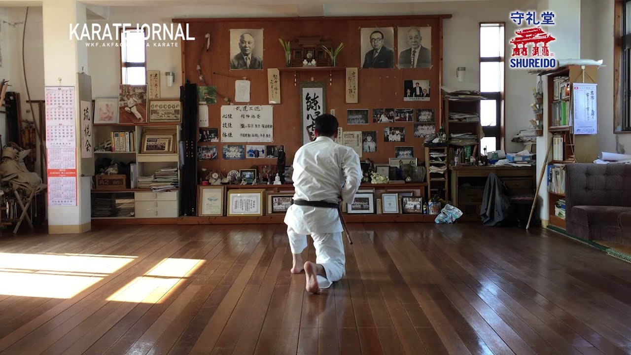 古武道世界王者・琉棍会守道館伊波光忠先生 チョウウンのコン bo of ryukonkai Mitsutada Iha
