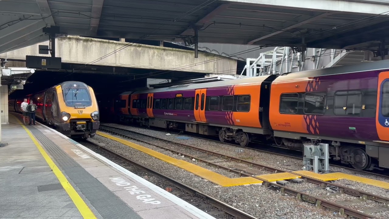 Trains at Birmingham New Street Station