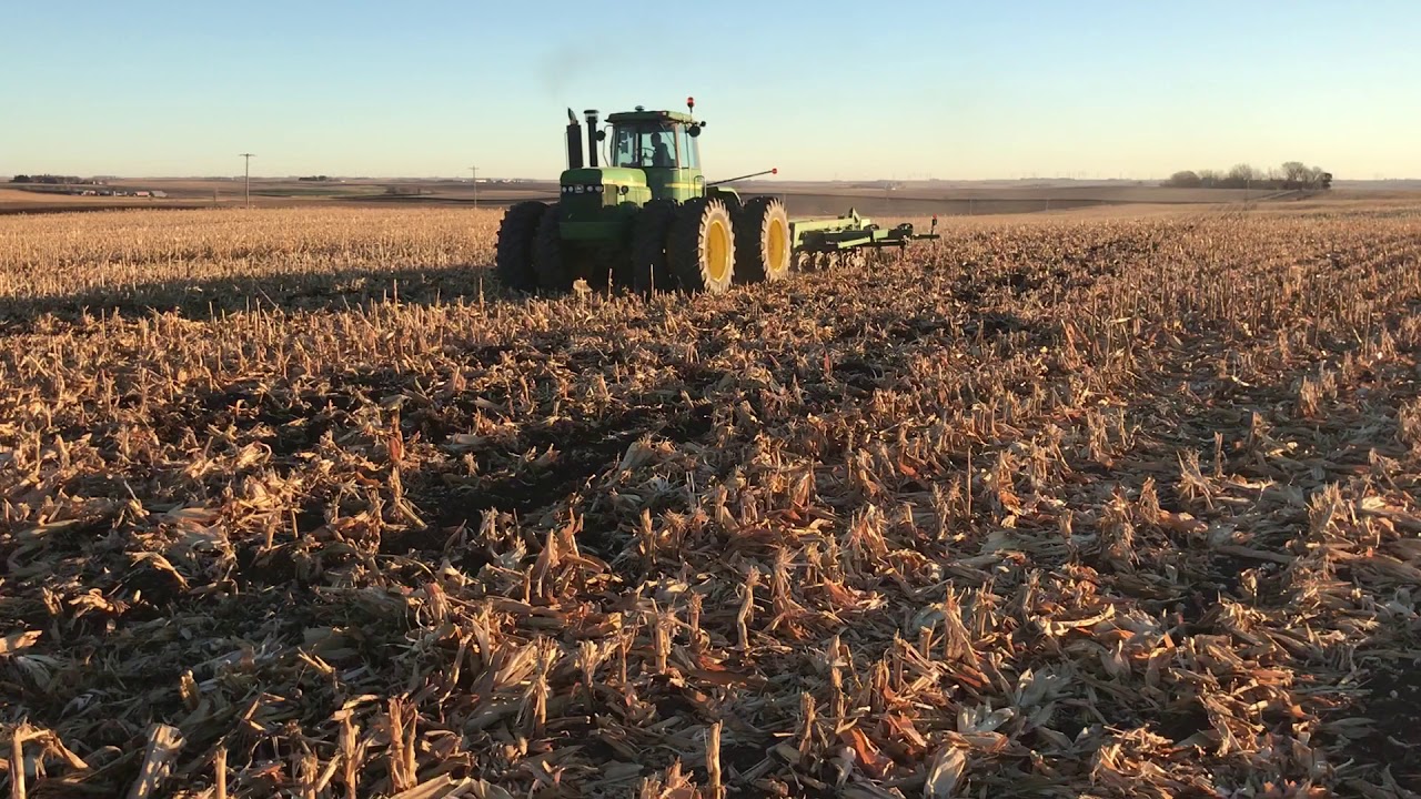 John Deere 8650 sunrise