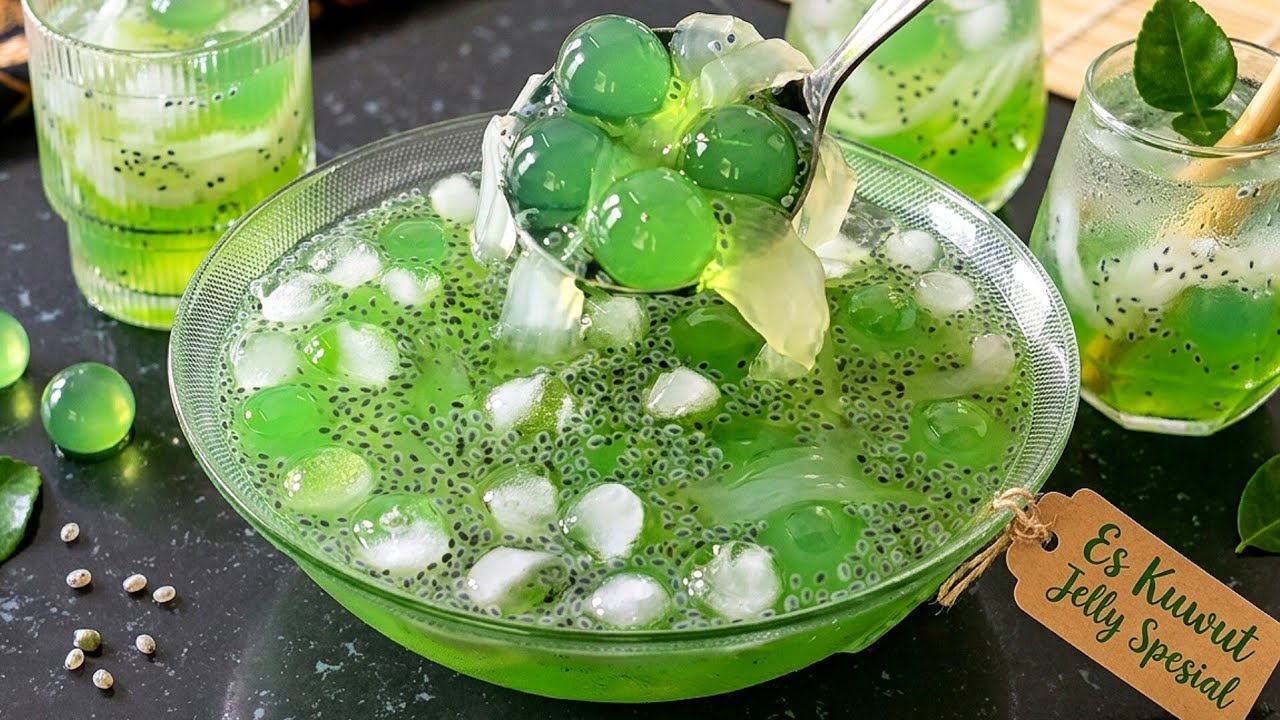 Ide takjil! Es kuwut jelly melon kelapa