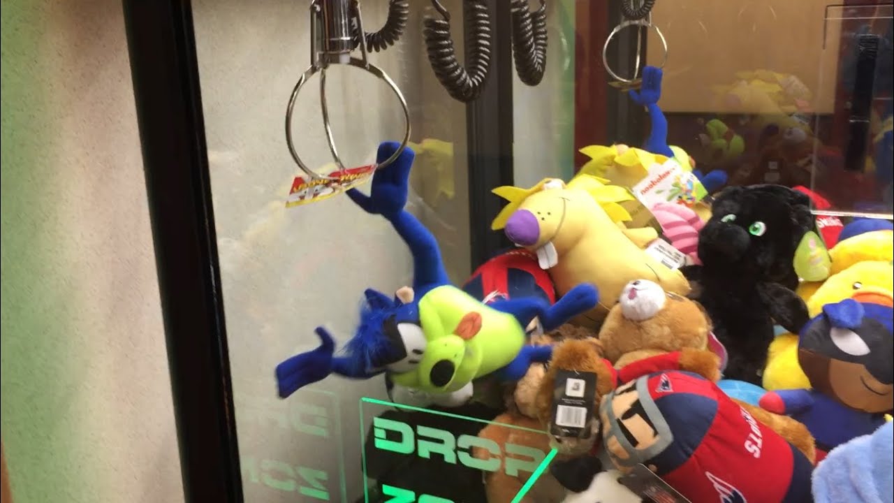 42 AWESOME CLAW MACHINE WINS!