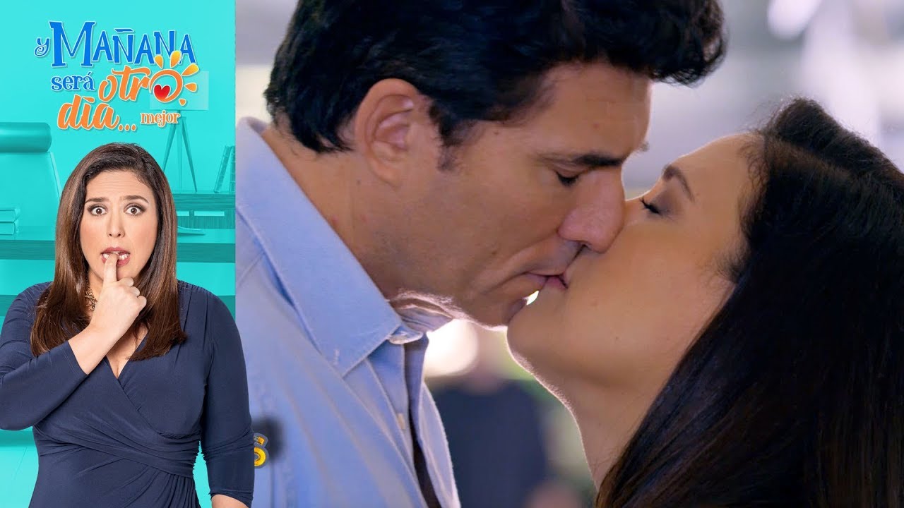 ¡Mónica besa a Camilo! | Y mañana será otro día - Televisa