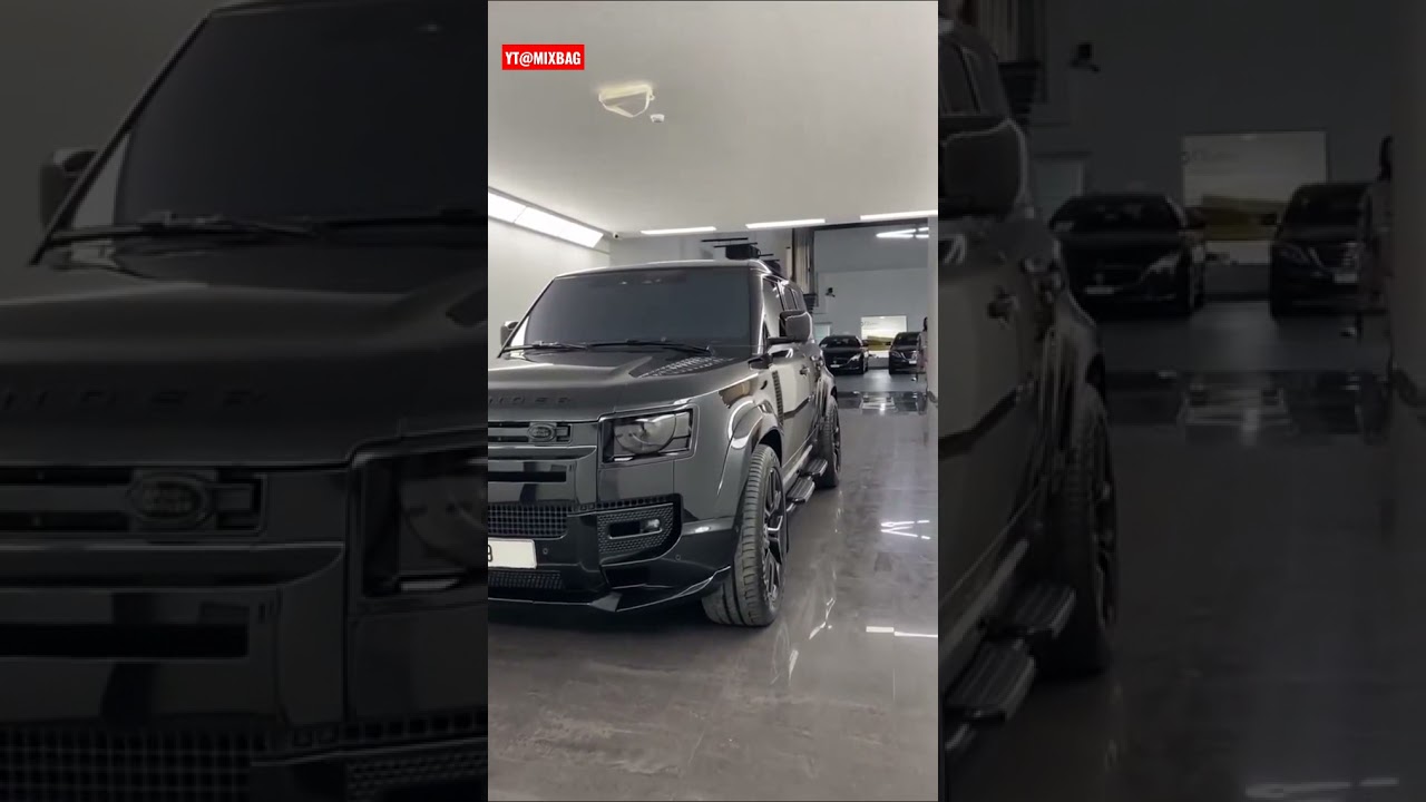 Land Rove Defender  