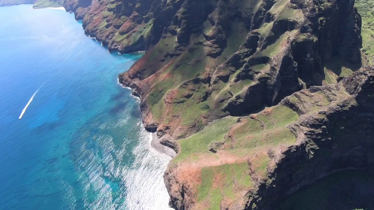 Na Pali Coast Helicopter Tour