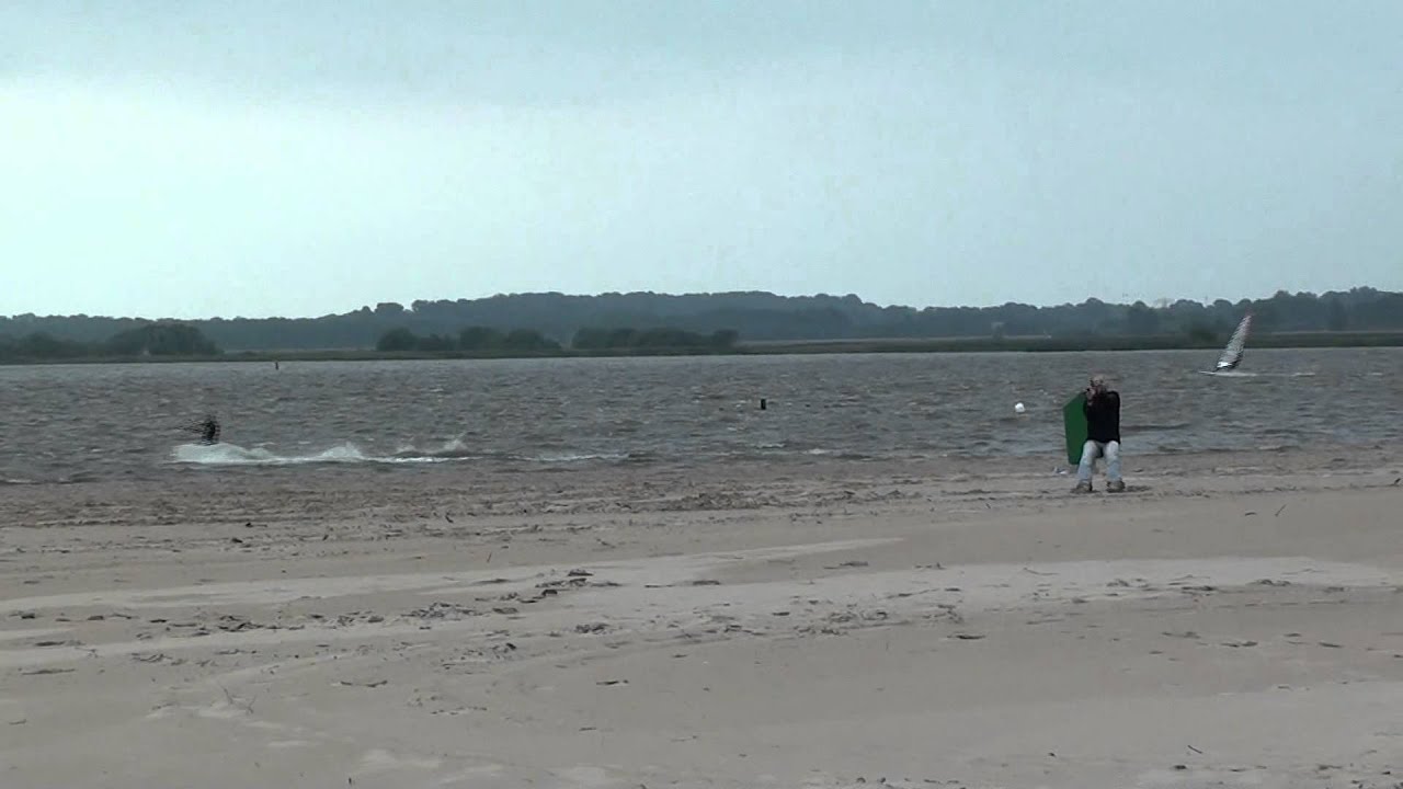 Powerkiten met een Speedwing Progress aan het Zuidlaardermeer (Hoogezand)