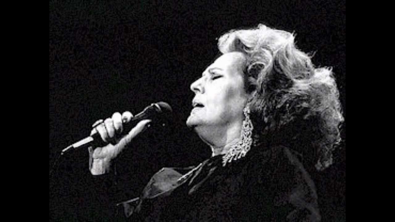 Amália Rodrigues - FOI DEUS - Alberto Janes (Gravado ao Vivo no Canecão)
