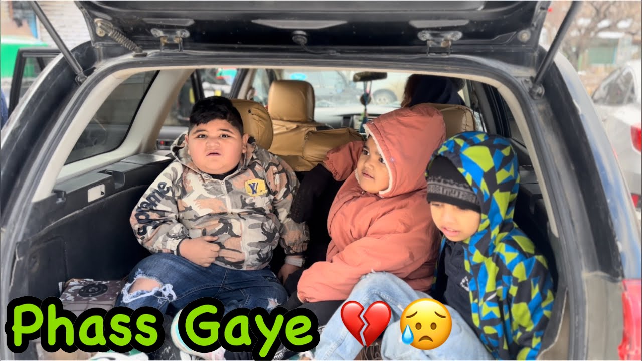 Ziarat Ja Kar Baraf Mai Phass Gaye , Halat Kharab 💔😥