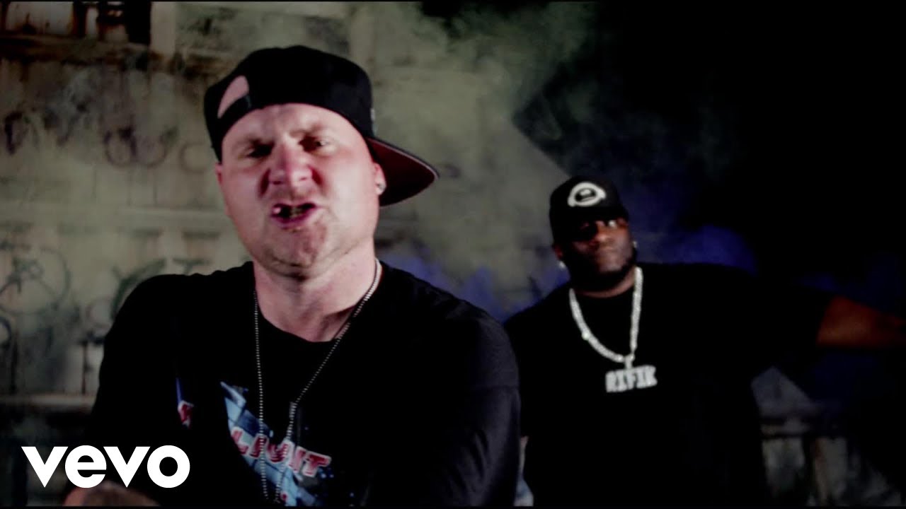 TeNN4OUR - Let It Out! (Official Music Video) ft. T-Rifik