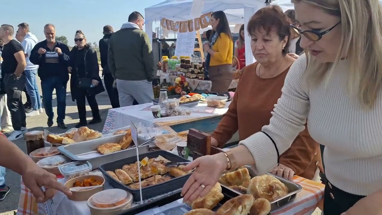 Голема понуда и посетеност на „Есенското пазарче“ во Ново Село
