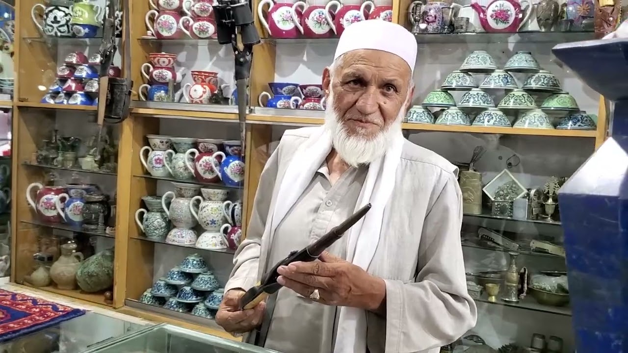 کوچه  انتیک فروشی  پس  از جمهوریت