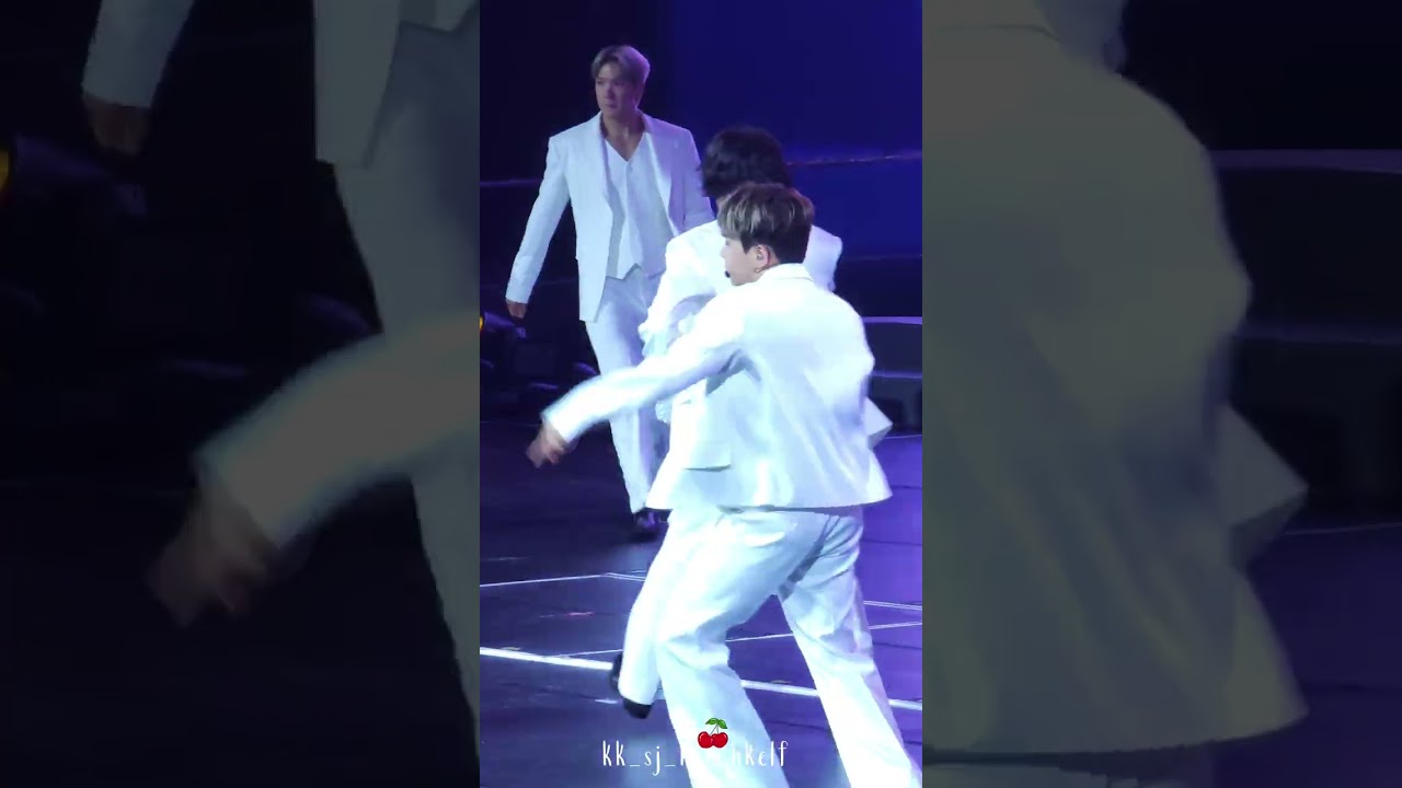 (4K)슈퍼주니어 김희철 직캠 ‘Twins’Super Junior KimHeeChul FanCam SuperShow10 @Manila 20251004 