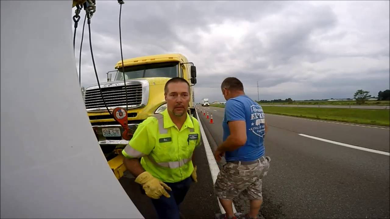 DANGERS of Towing   SLOW DOWN--MOVE OVER