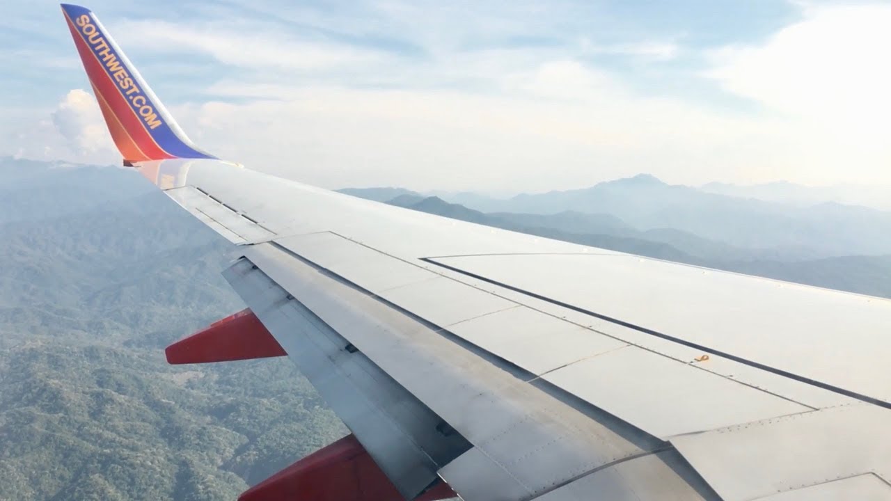 Southwest Boeing 737-700 | Beautiful Landing in Puerto Vallarta, Mexico (PVR)