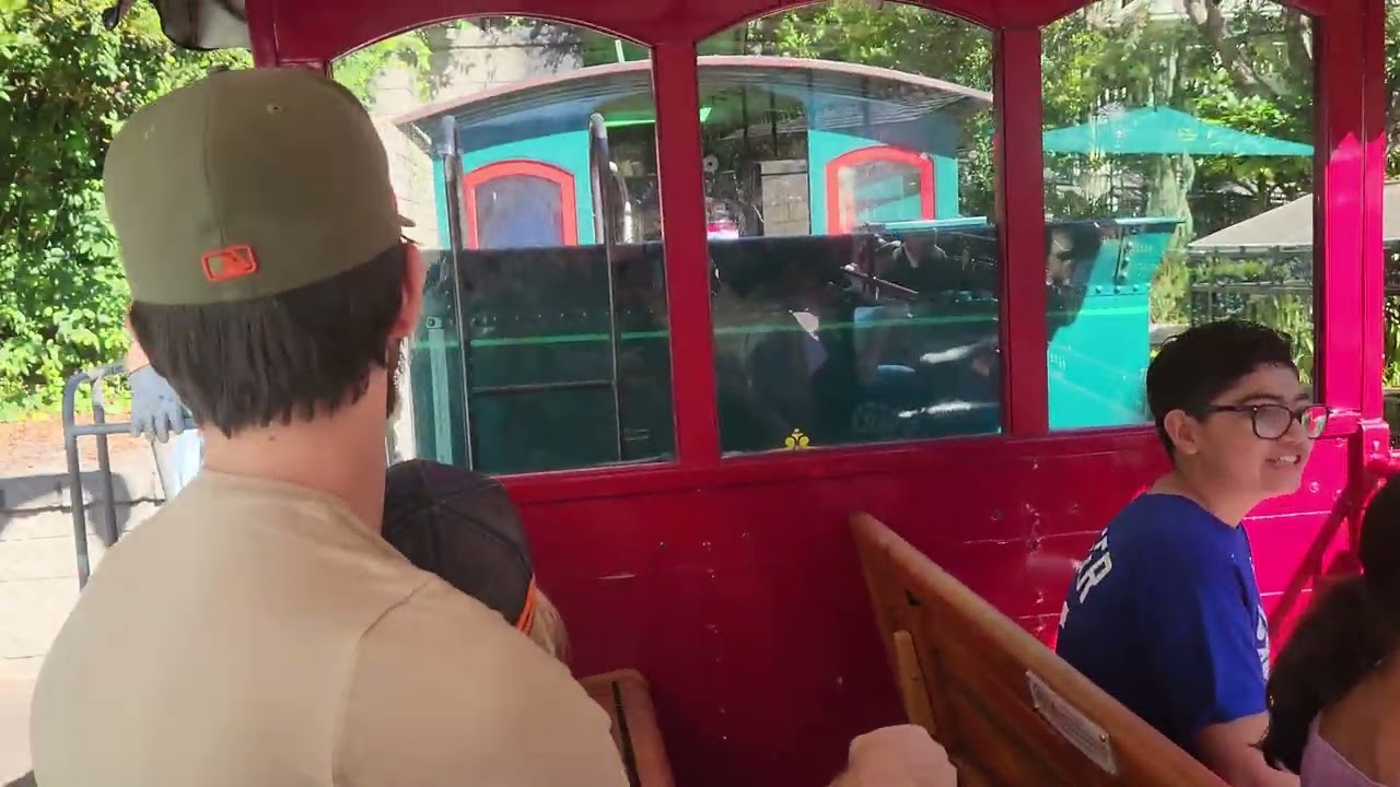 Disneyland Railroad - Copyright-Free Full Circle POV with Fred Gurley #3 and Holiday 5 (8/27/2023)