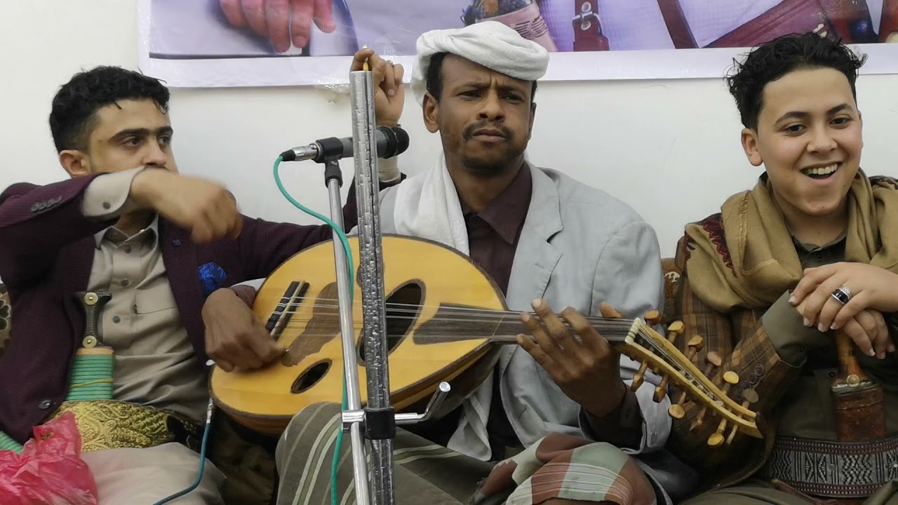 الفنان أحمد احمد حسن صالح بجانب الفنان القدير بسام عنبه