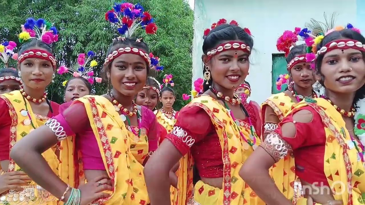 ग्राम पंचायत पहाड़गांव में कर्मा नृत्य