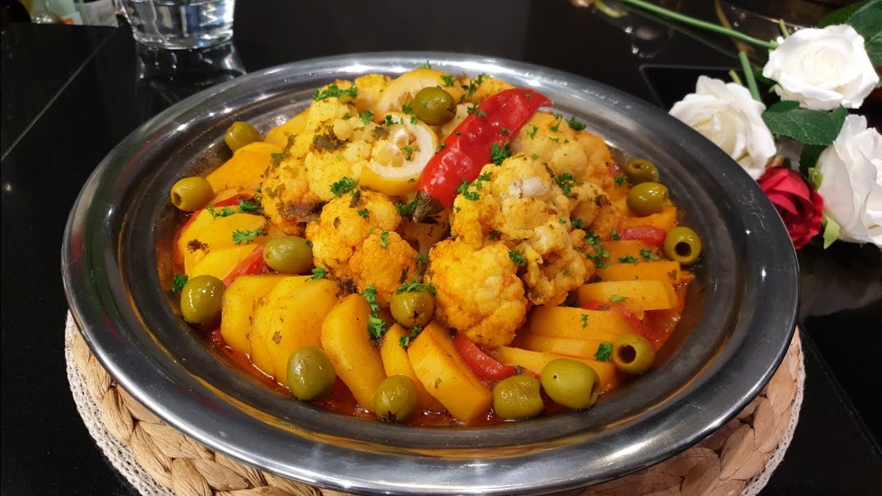 طاجين الخضر بدون لحم/ بطريقة تخليه يجي  لذيذ/ غادي يعجب الصغار والكبار 😘