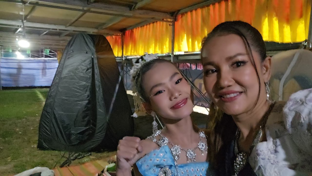 ธิดา ลาวเซ็คซาว์แล้วคร่า วัดชัยมงคล @เจื๊ยบ ศรีวิไล