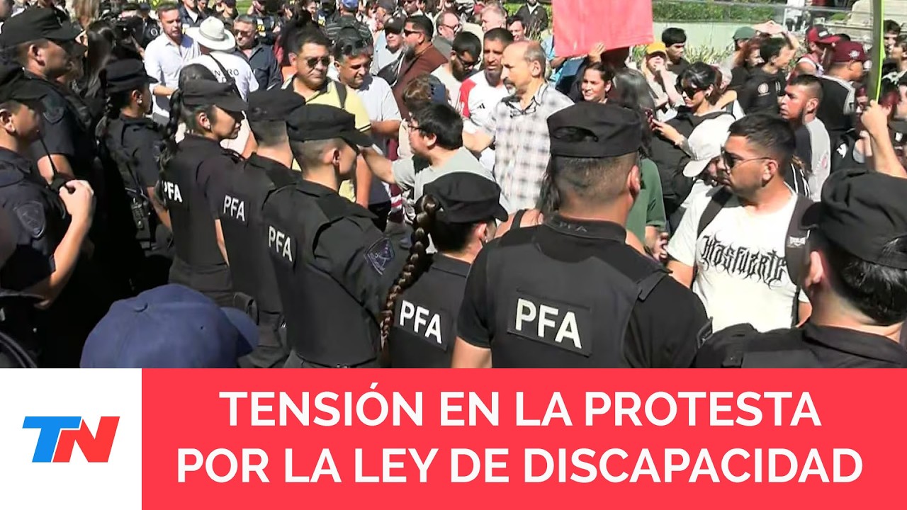 Tensión en una protesta por la Ley de Discapacidad: la policía desalojó a los manifestantes