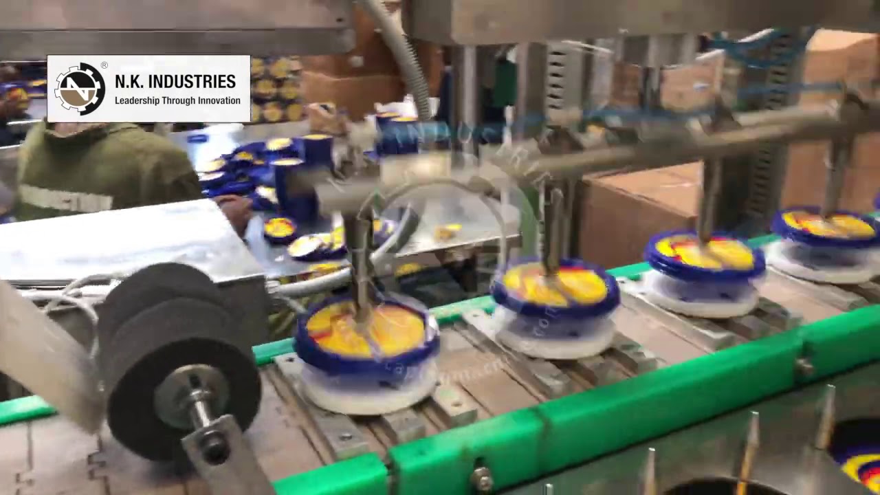 Lid Sticker Labeling Machine & Stacking Machine