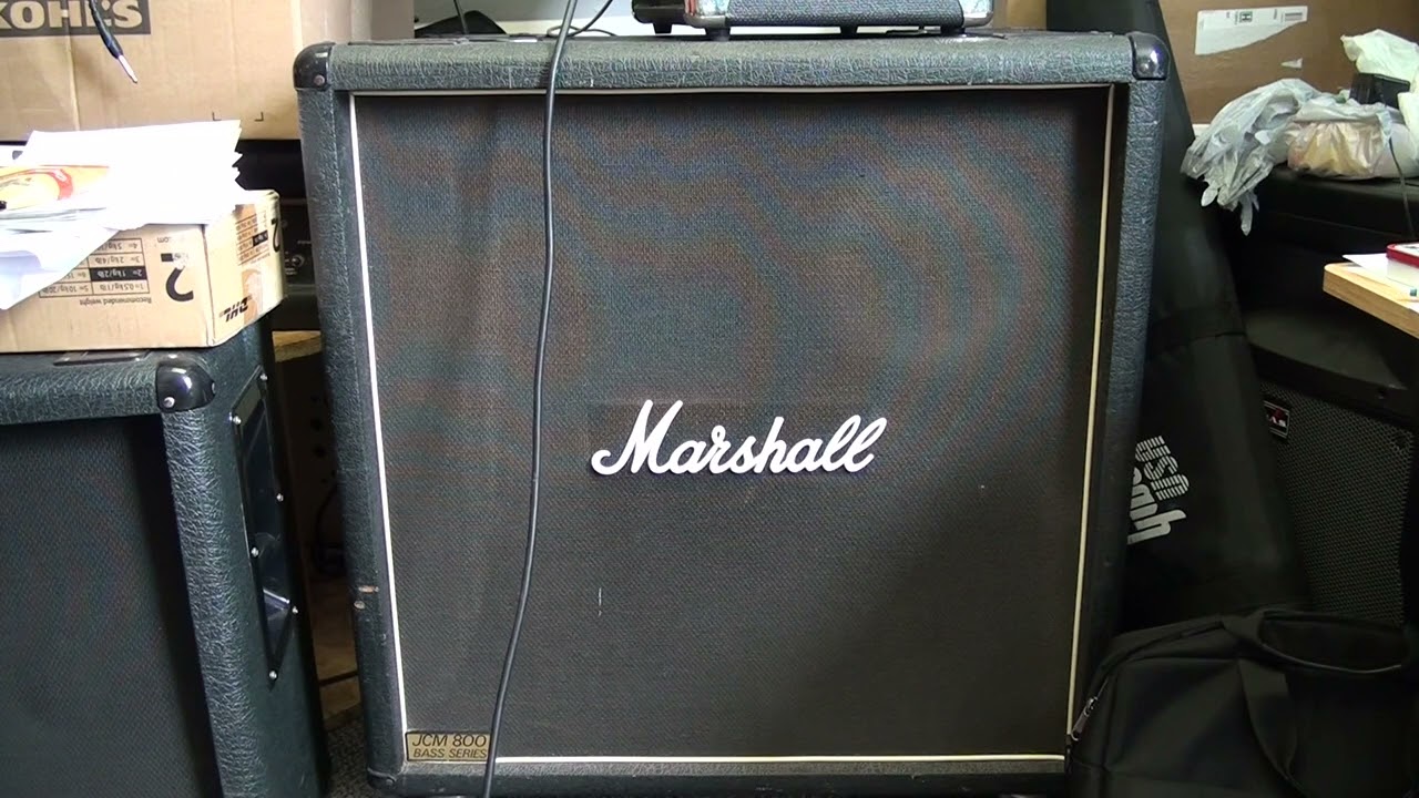 Fender Rumble 25 Into Marshall 2X15 Cab (Model 1551)