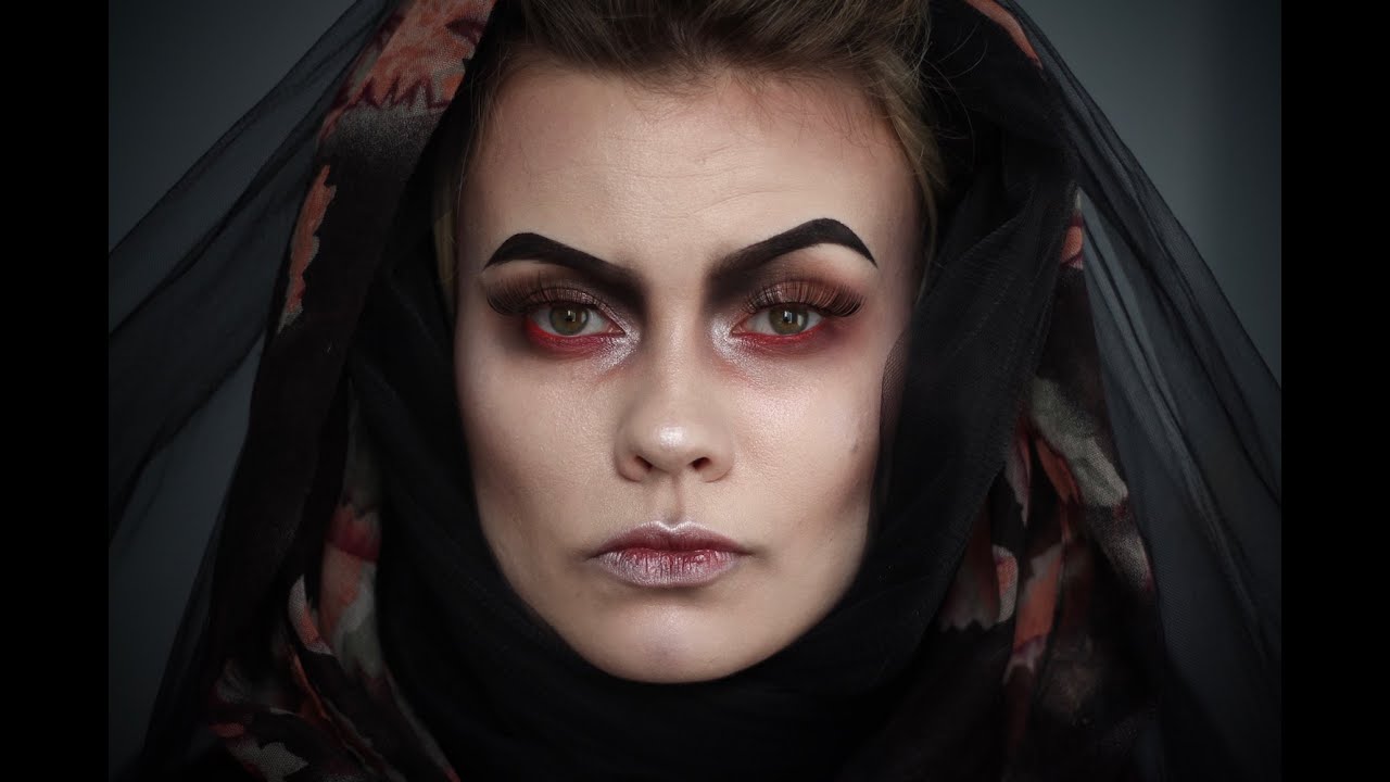 Gothic Witch Makeup Tutorial
